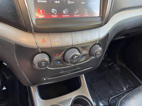 2020 Dodge Journey Crossroad