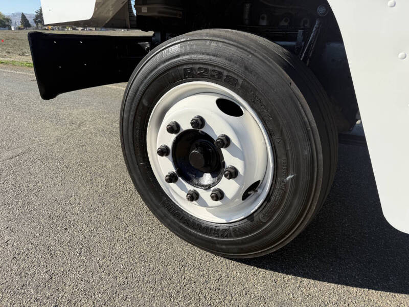 2012 Freightliner MT55 Chassis