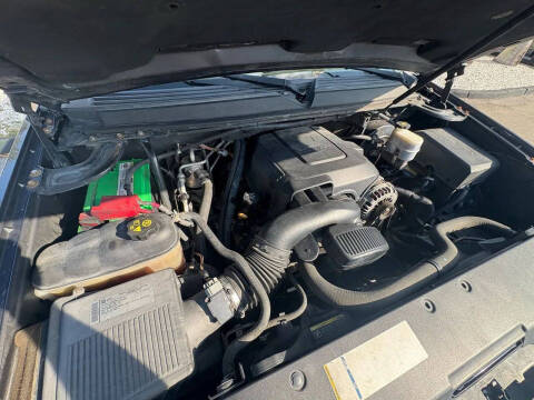 2011 Cadillac Escalade Luxury