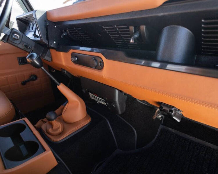 1991 Land Rover Defender