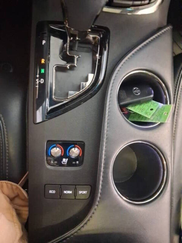 2015 Toyota Avalon XLE