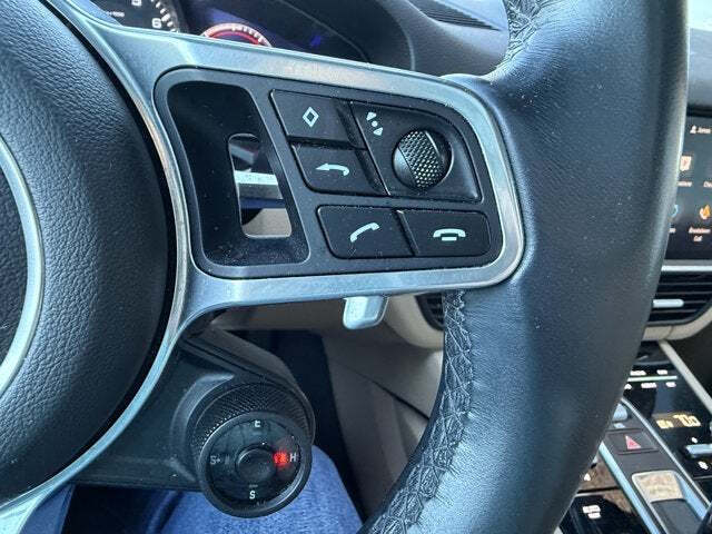 2022 Porsche Cayenne E-Hybrid Platinum Edition