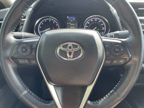 2018 Toyota Camry SE