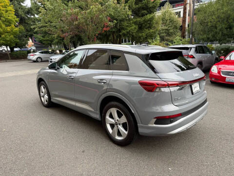 2024 Audi Q4 e-tron quattro Prestige 50