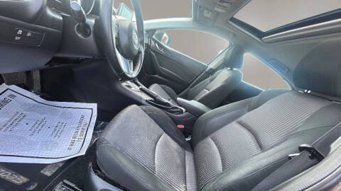 2015 Mazda MAZDA3 i Touring
