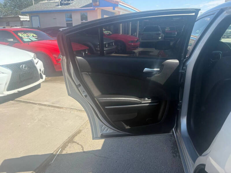 2019 Dodge Charger SXT