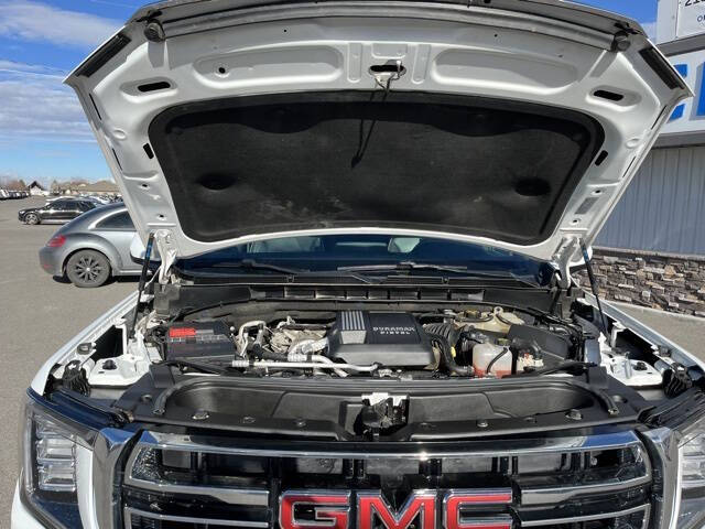 2022 GMC Yukon XL SLT