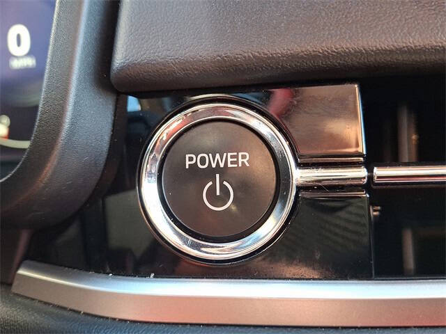 2024 Mitsubishi Outlander PHEV SE