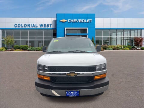 2025 Chevrolet Express 2500