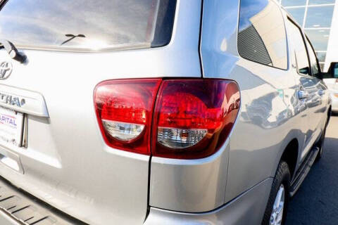 2018 Toyota Sequoia SR5