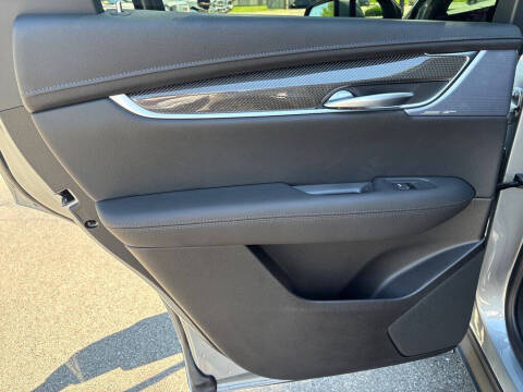 2026 Cadillac XT5 Sport