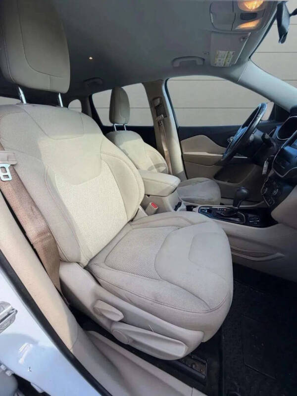 2019 Jeep Cherokee Latitude