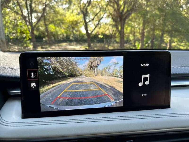 2024 Genesis G70 2.5T Standard