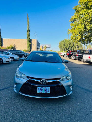2015 Toyota Camry SE