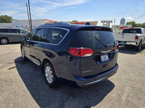 2019 Chrysler Pacifica Touring L