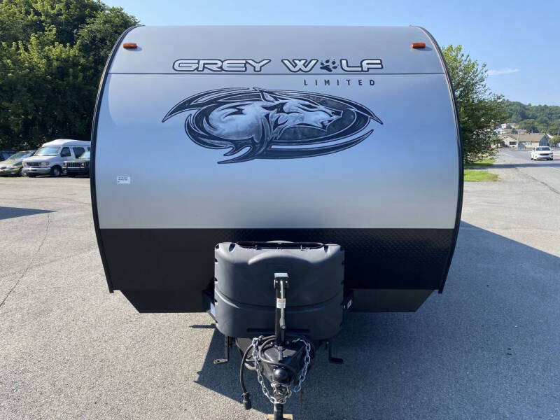 2021 Forest River Cherokee Grey Wolf 26DBH