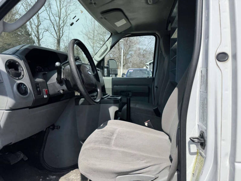 2013 Ford E-Series E-150