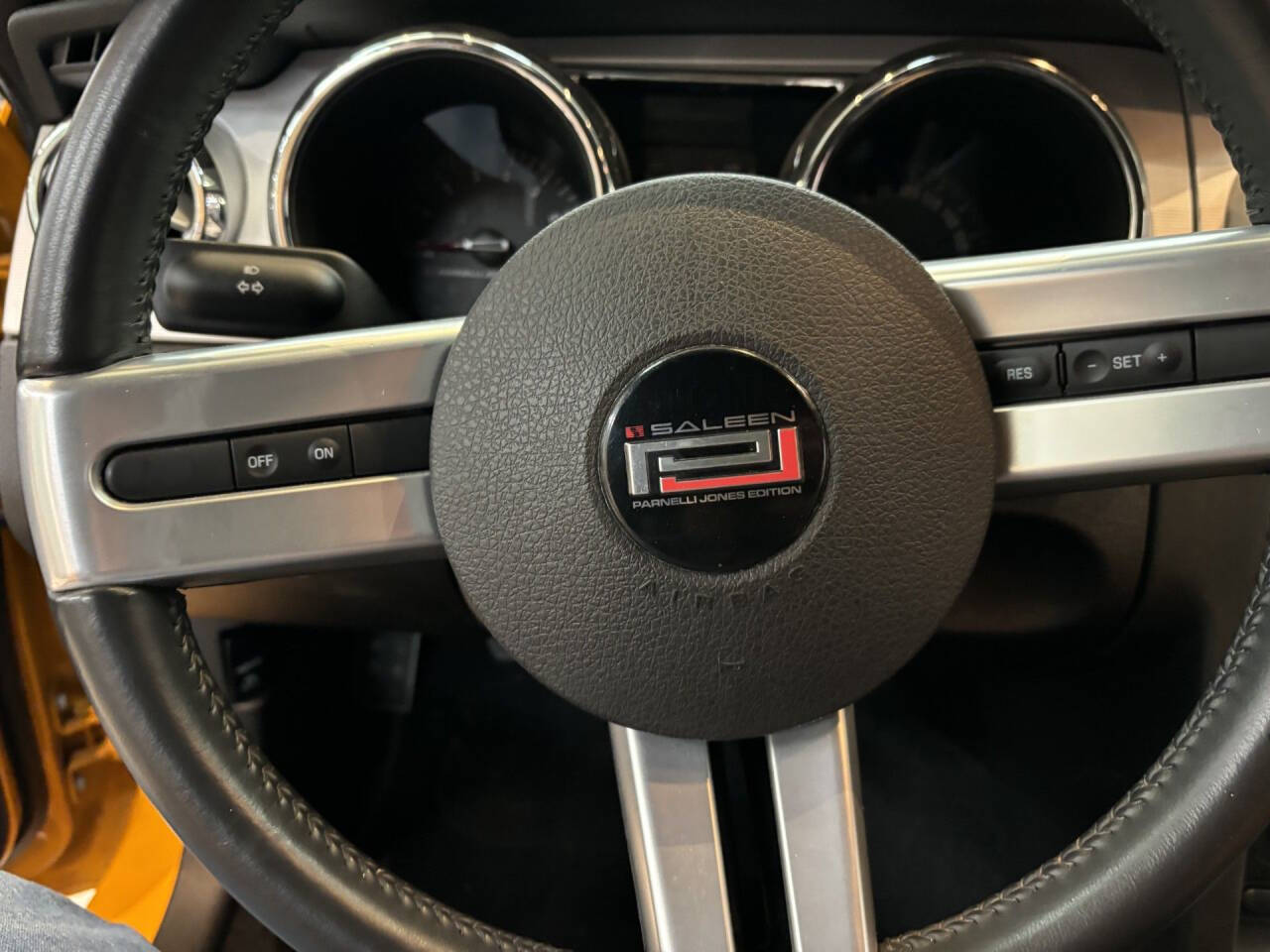 2007 Ford Mustang 22