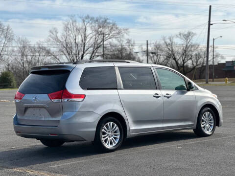 2011 Toyota Sienna