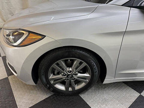 2018 Hyundai Elantra