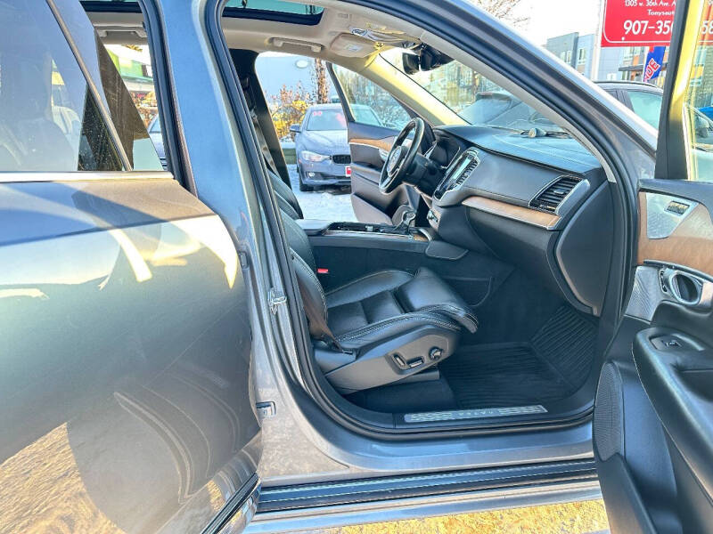 2019 Volvo XC90 T6 Inscription