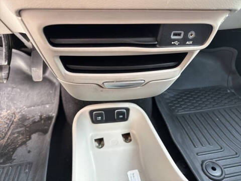 2020 Chrysler Voyager LXi