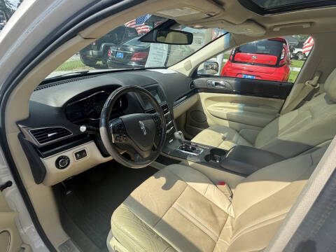 2016 Lincoln MKT EcoBoost