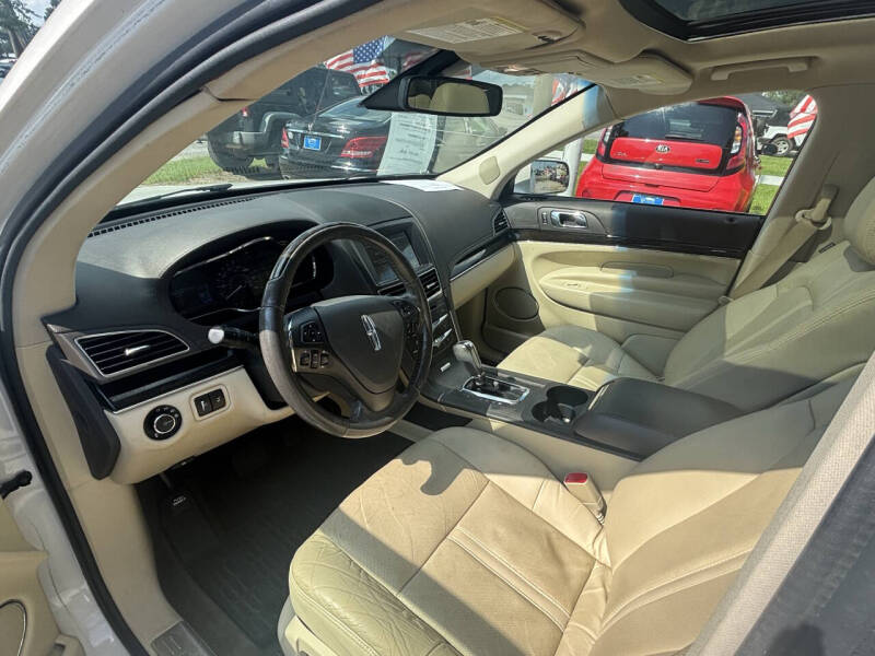 2016 Lincoln MKT EcoBoost