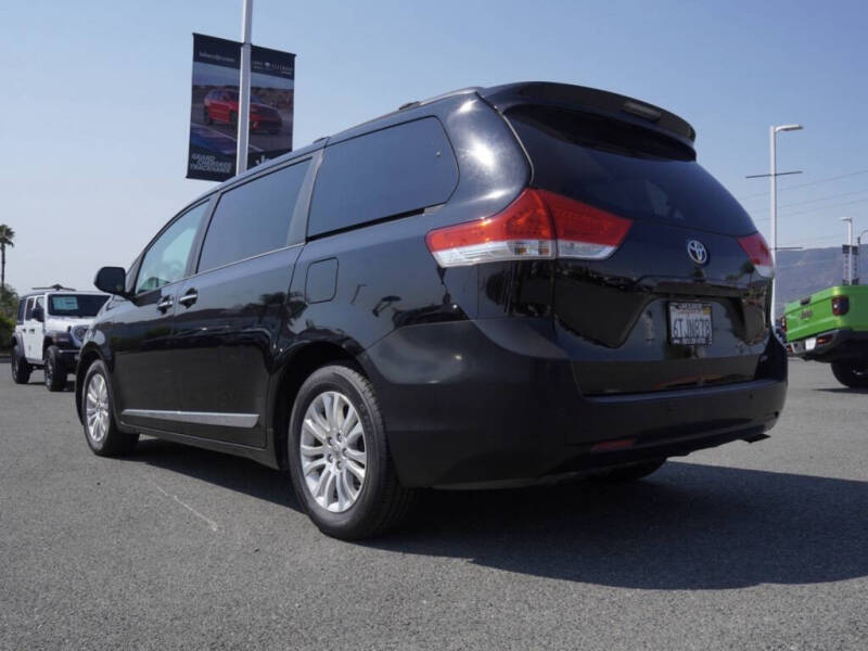 2012 Toyota Sienna