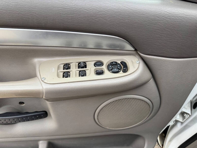 2004 Dodge Ram 3500 SLT