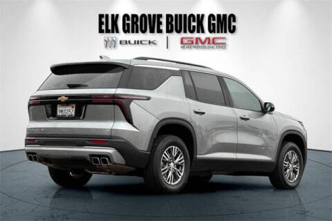 2024 Chevrolet Traverse LT