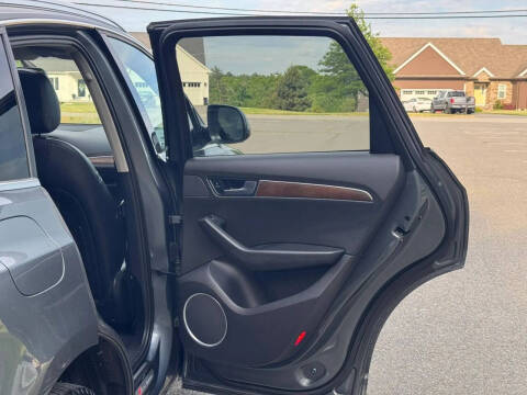 2012 Audi Q5 3.2 quattro Premium Plus