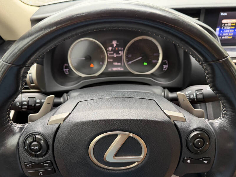 2016 Lexus IS 200t
