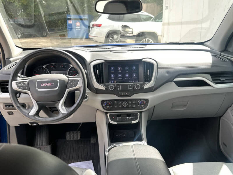 2022 GMC Terrain SLT