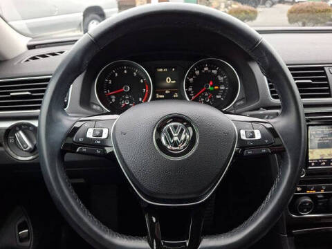 2017 Volkswagen Passat 1.8T SEL Premium