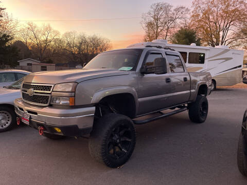 2006 Chevrolet Silverado 1500 for sale at The Car Lot in Bessemer City NC