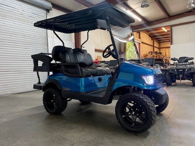 2024 Kodiak EV Defender