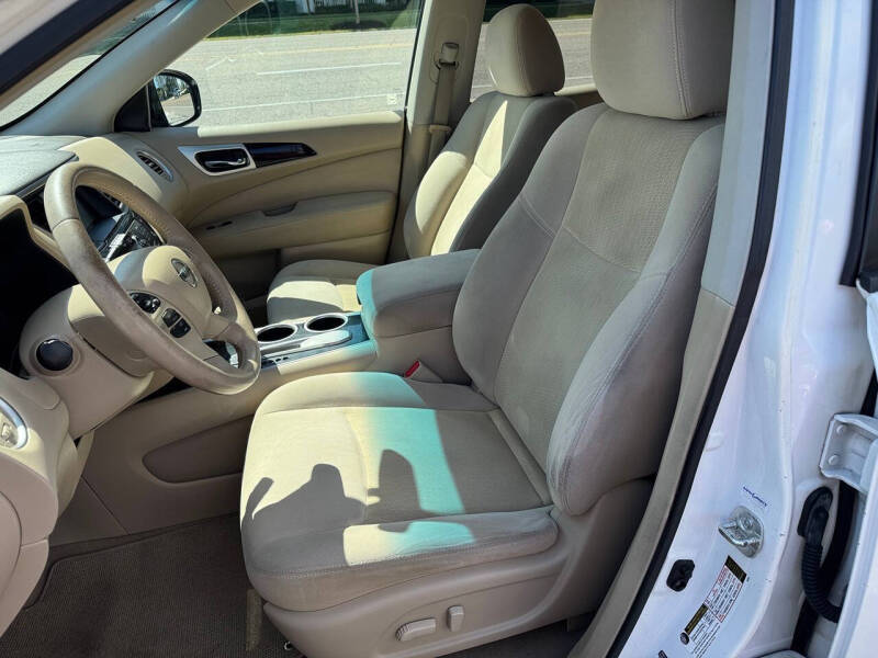 2013 Nissan Pathfinder SV