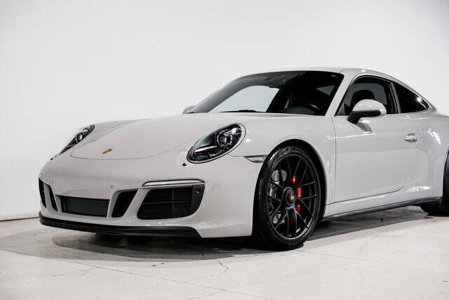 2018 Porsche 911 Carrera GTS