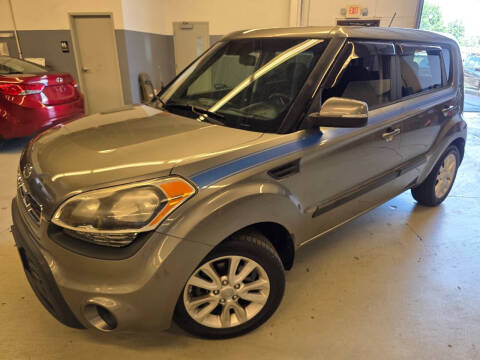2012 Kia Soul +