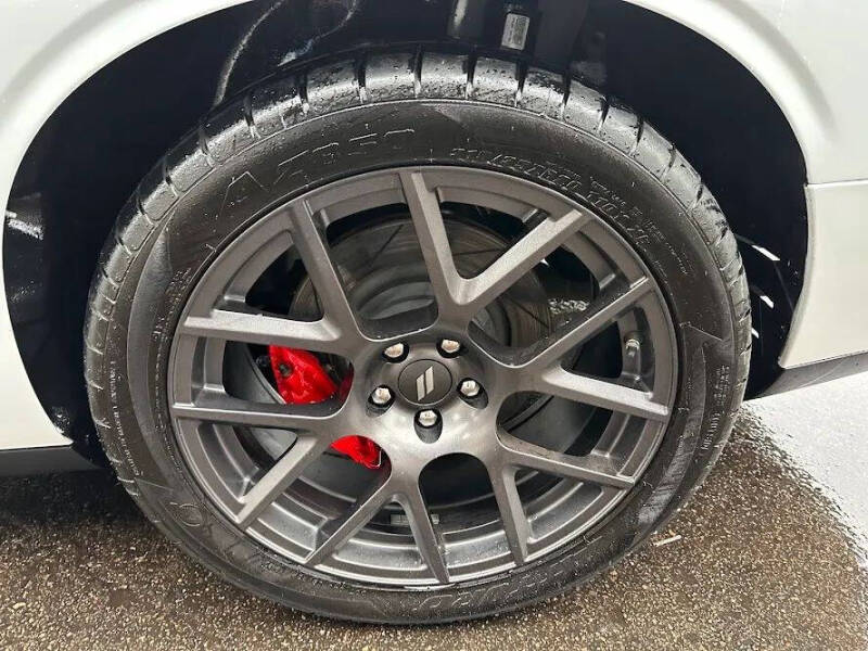 2018 Dodge Challenger 392 HEMI Scat Pack Shaker
