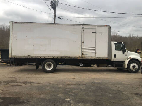 2002 International DuraStar 4300 for sale at Monroe Auto's, LLC in Parsons TN