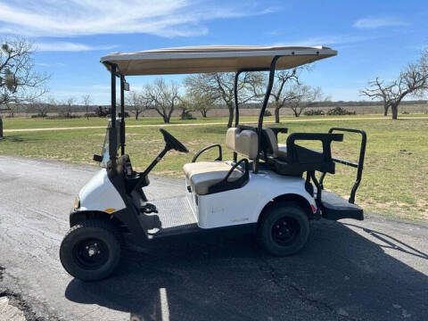 2018 E-Z-GO Valor