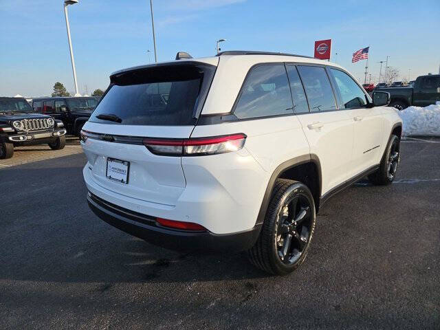 2025 Jeep Grand Cherokee Altitude