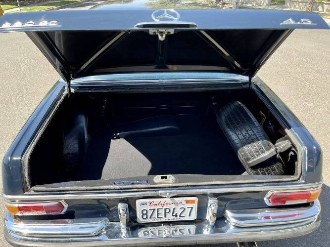 1972 Mercedes-Benz 280-Class