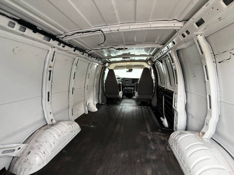 2020 Chevrolet Express 2500