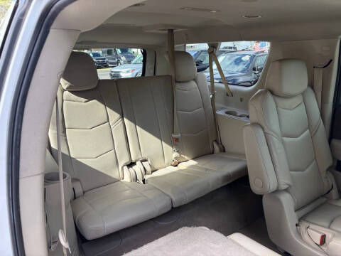 2017 Cadillac Escalade ESV Luxury