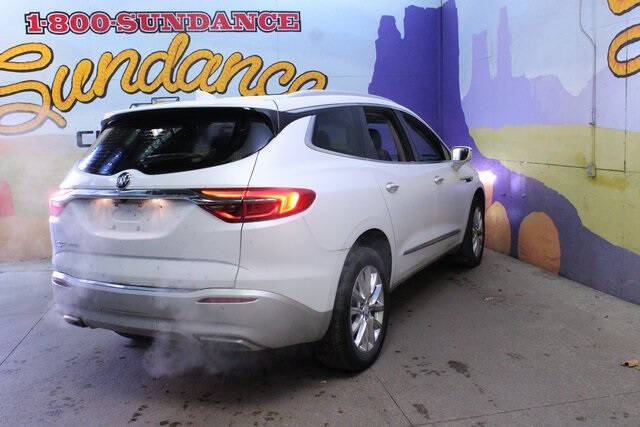 2020 Buick Enclave Essence