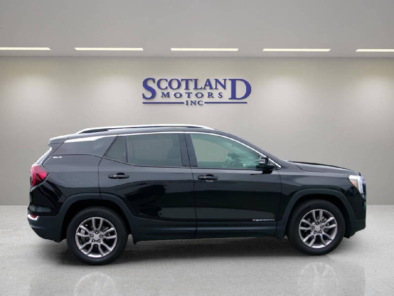 2024 GMC Terrain SLT