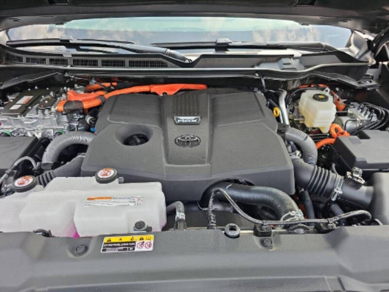 2025 Toyota Sequoia SR5